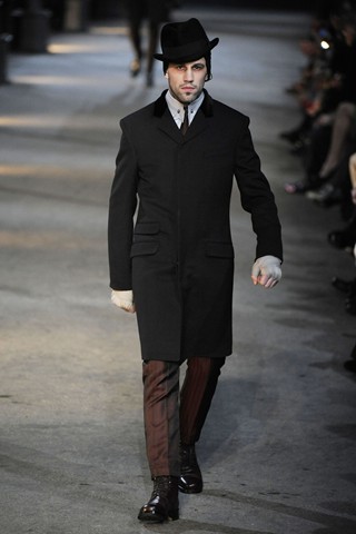 Alexander McQueen / - 2009-2010